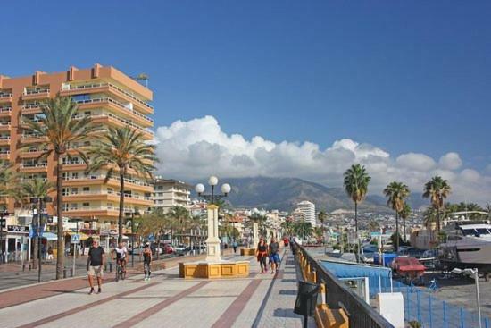 Appartement 1St Lign On The Beach Fuengirola Dış mekan fotoğraf